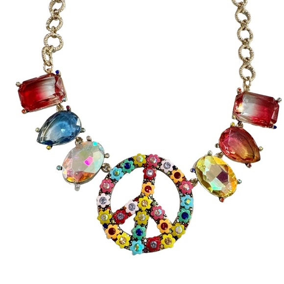 NWT Rare Betsey Johnson Peace Necklace - Picture 4 of 5